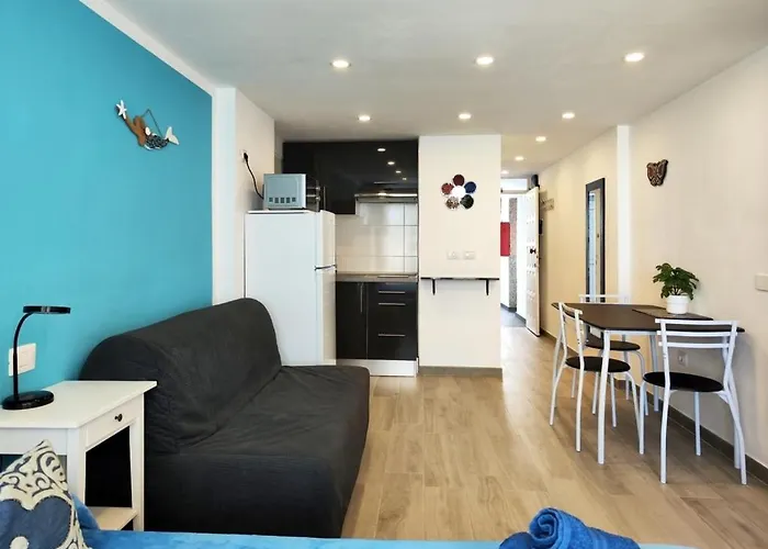 公寓 Estudio Borinquen Near The With Pool 阿德耶