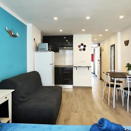 Apartamento Estudio Borinquen Near The With Pool Costa Adeje (Tenerife)